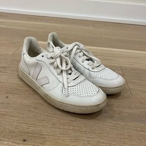 Veja Sneakers